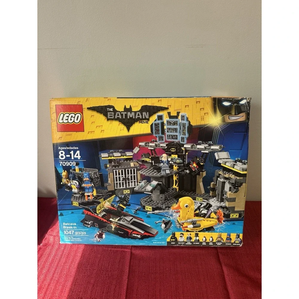 LEGO The Batman Movie Batcave Break-in 70909 Building Toy Set 1047 Pcs New